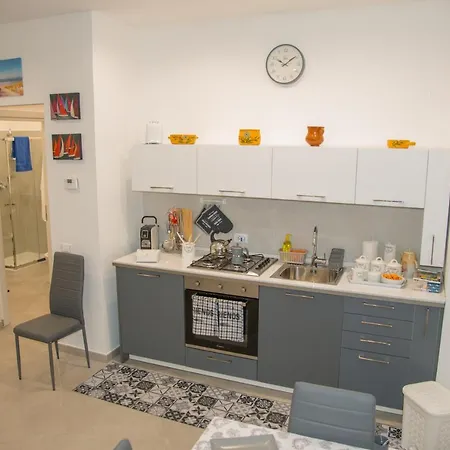 Mondello Manick Mare *