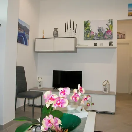 Mondello Manick Mare