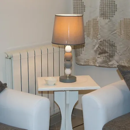 Mondello Manick Mare *