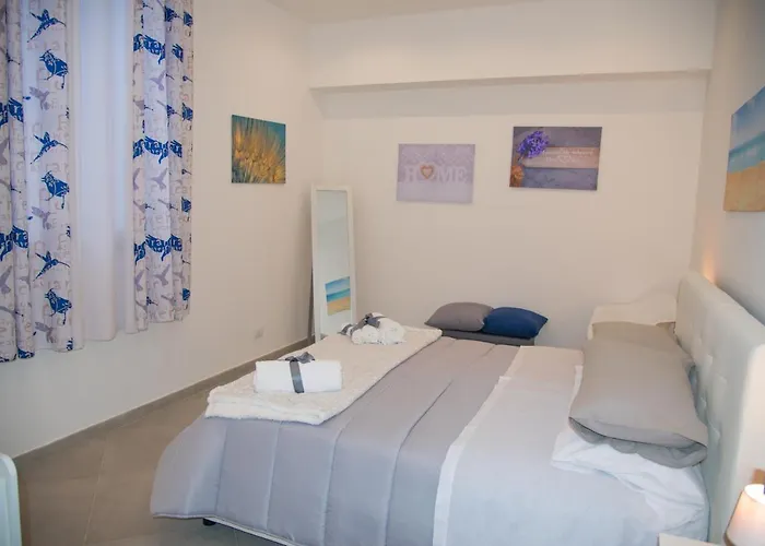 Mondello Manick Mare 公寓 *