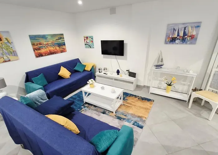 Mondello Manick Mare 公寓 *